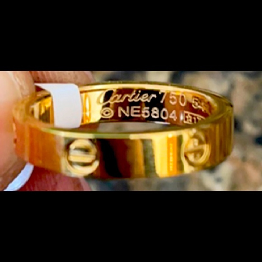 Inspired Love 18k gold ring size 7